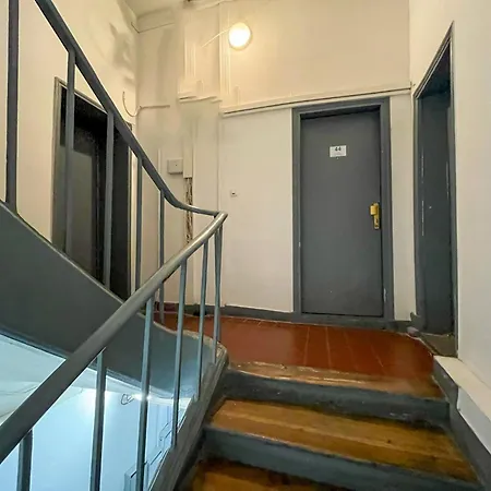 Urbanflat 44 - In Center Of Apartment *